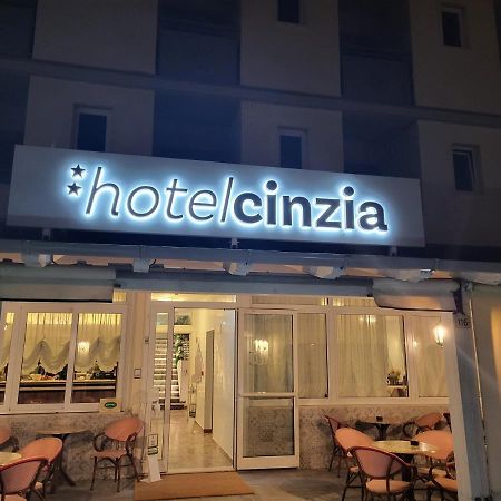 Hotel Cinzia Caorle Buitenkant foto